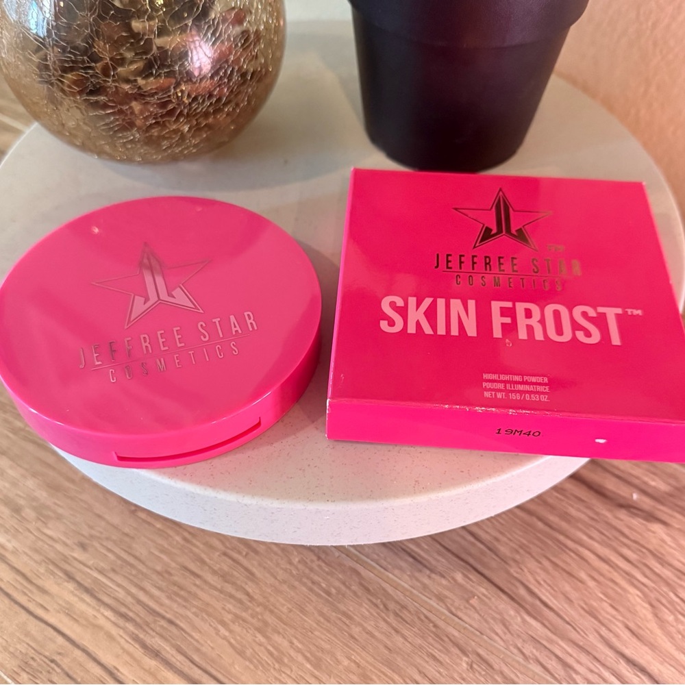 Jeffree Star Cosmetics Peach Goddess Skin Frost Makeup Highlighter Powder NEW - Picture 3 of 10